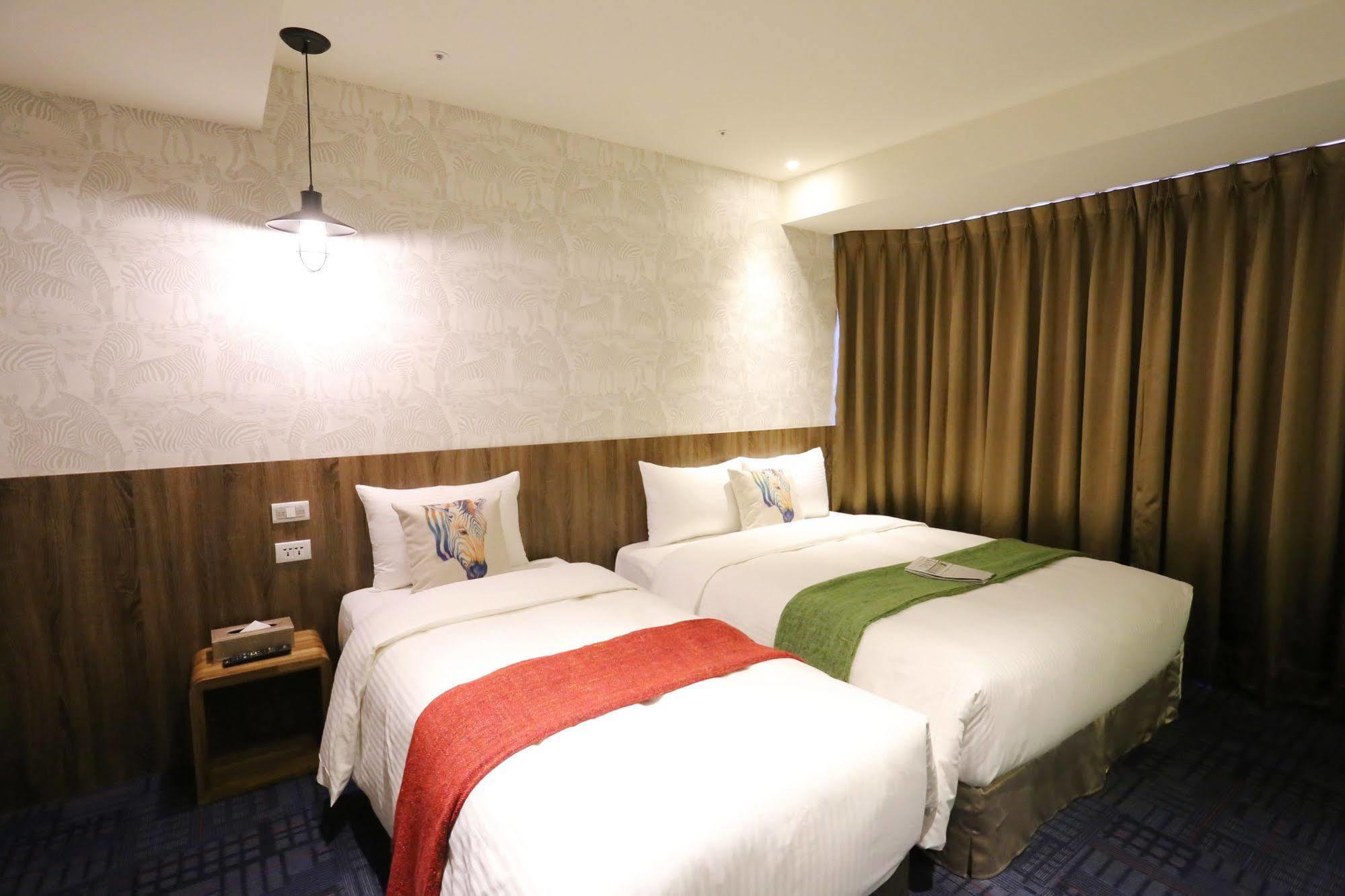 Ark Hotel - Changan Fuxing方舟商業股份有限公司 ไทเป ภายนอก รูปภาพ